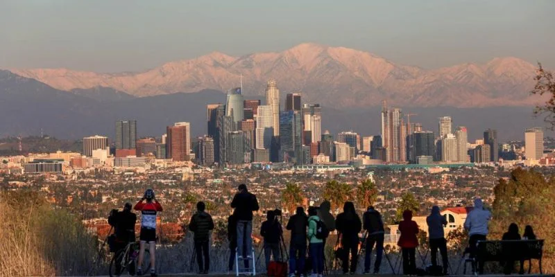 Allegiant Air Los Angeles Office in USA